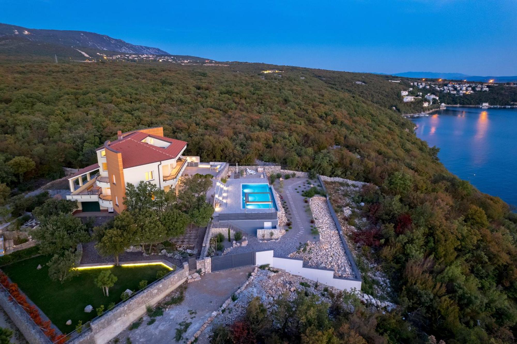 Luxury Villa Ostro With Pool & Krk Bridge View Kraljevica Zewnętrze zdjęcie